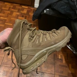 Mens Saloman Quest 4D Forces 2 Mens 11 or woman's 12